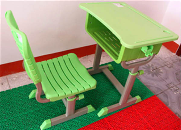 這三個因素選擇課桌椅時一定要注意！