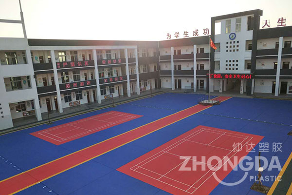 懸浮拼接地板的優(yōu)勢有哪些？